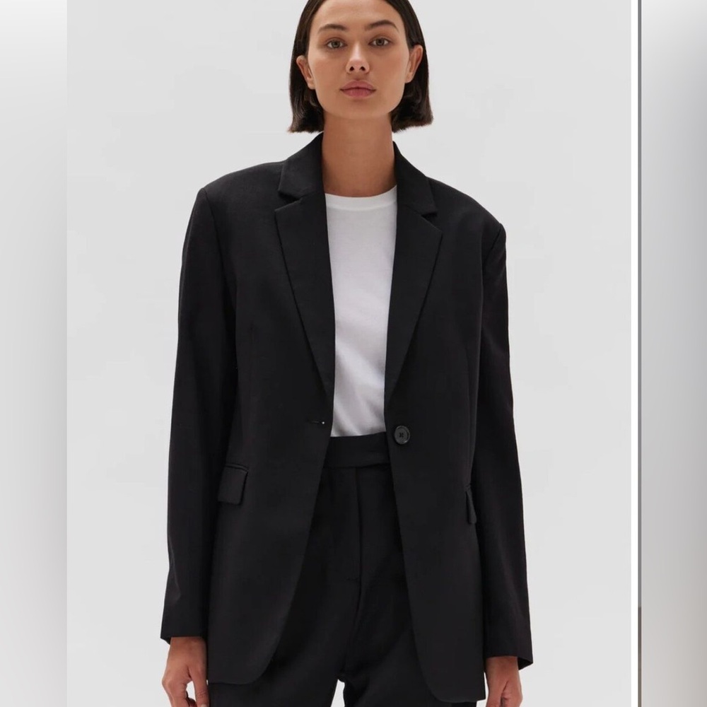 Daria Wool Blazer. ASSEMBLY LABEL